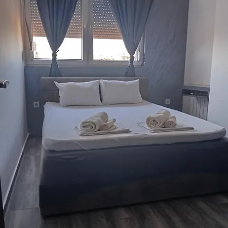 Vesna Lux 2 Апартаменты *